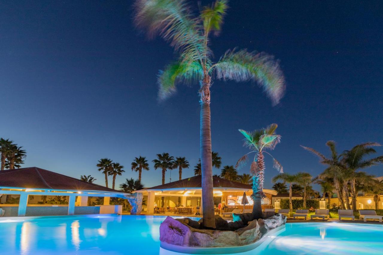 Hotel Barone Di Mare Torre dell'Orso Esterno foto