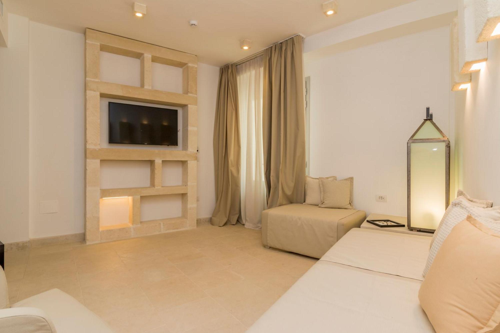 Hotel Barone Di Mare Torre dell'Orso Esterno foto